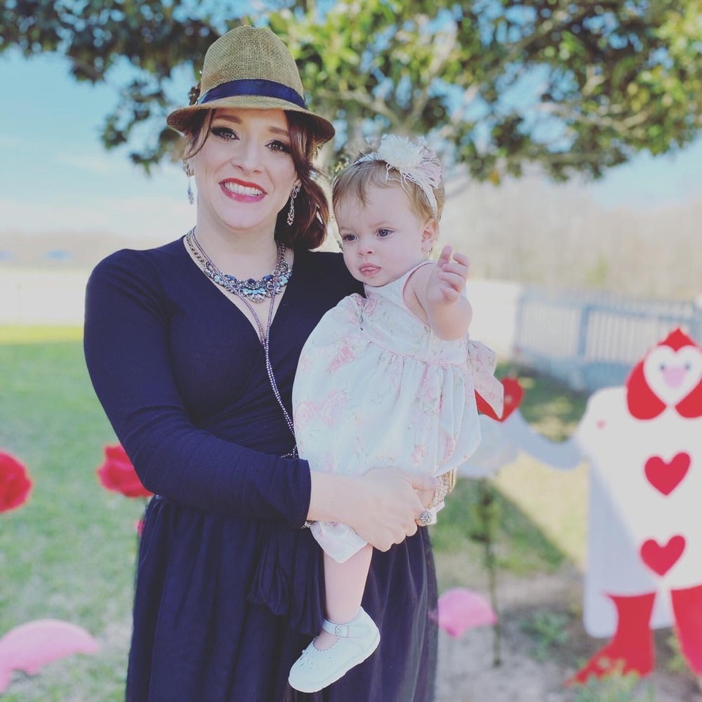 Meet your Posher, Lara